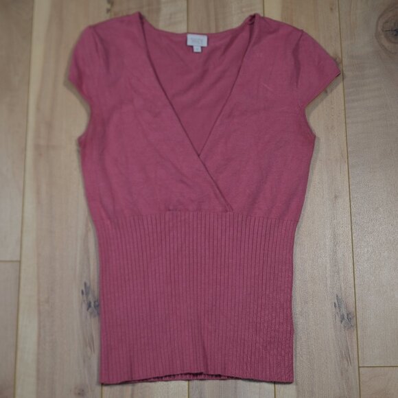 Suzy Shier Pink V-Neck Ribbed Waist Top - Size M - Picture 1 of 3